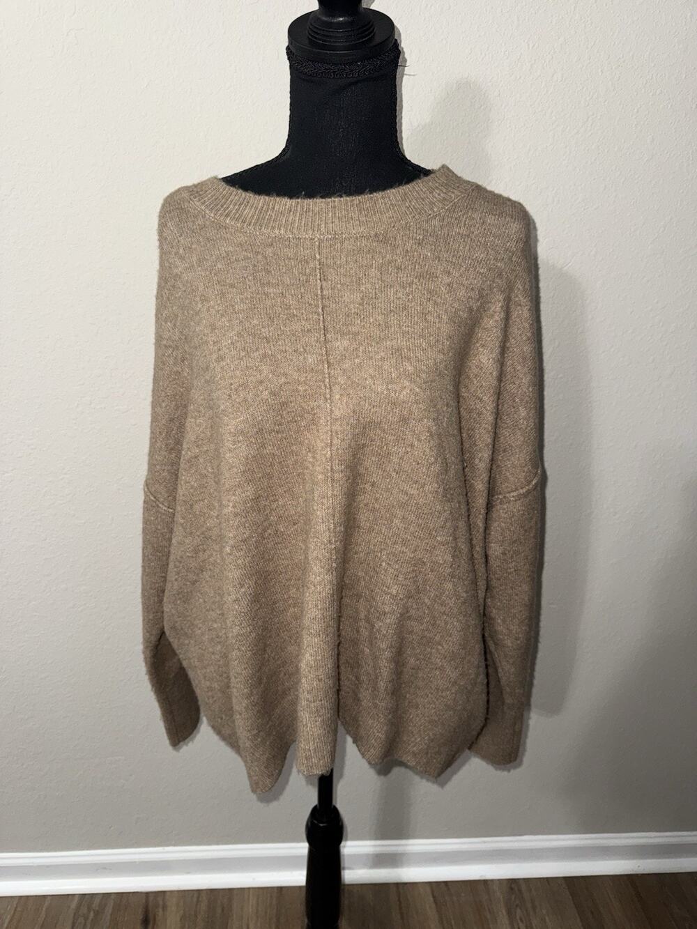 Vince Camuto Sweater L Taupe Tan Heathered Oversized Knit Pullover Large Seam